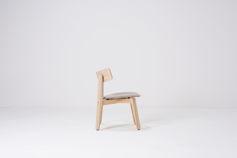 mq-st-nora-lounge-chair-60x73-56-oak-white-1015-archway-mlf-21-3_gazzda_noralounge