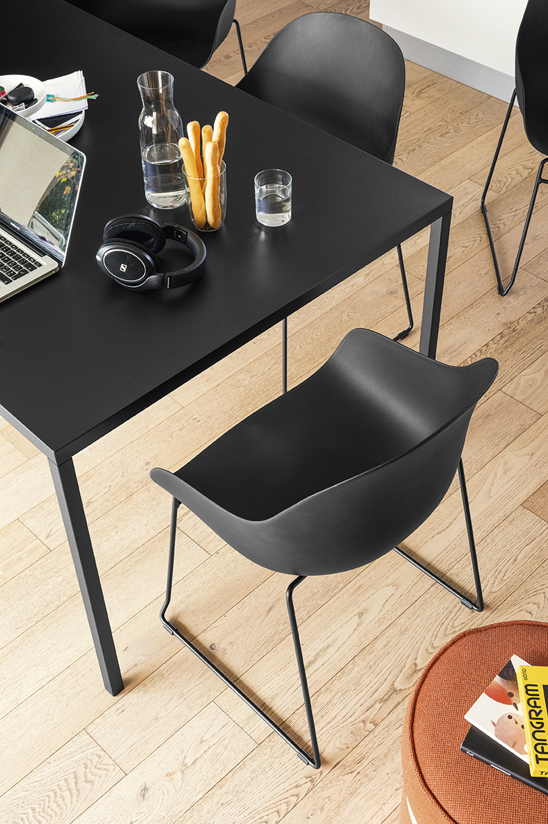 Academy von Connubia by Calligaris