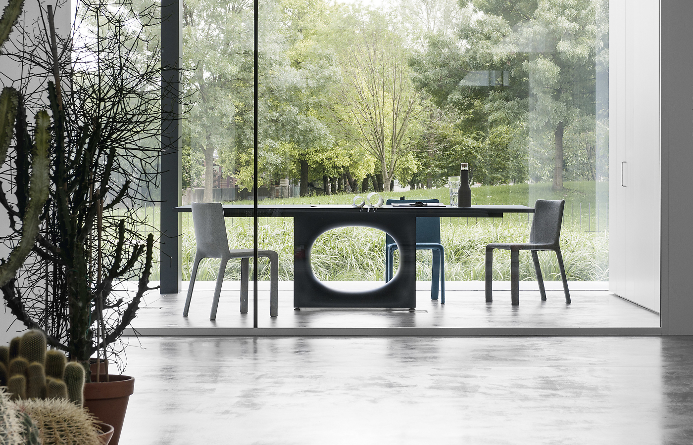 holo_2-1400x900(1) holo_2-1400x900(1)