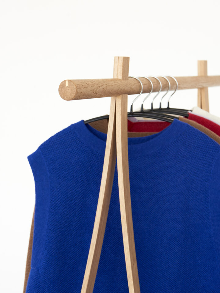 made-by-hand_coat-stand_100cm-_ash_detail-720x960 made-by-hand_coat-stand_100cm-_ash_detail-720x960