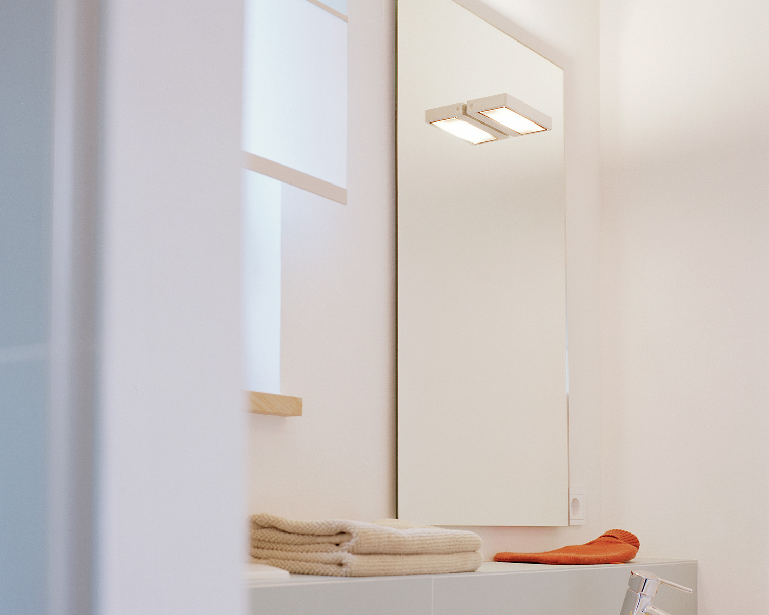 serien_sml-halogen-wall-04 serien_sml-halogen-wall-04