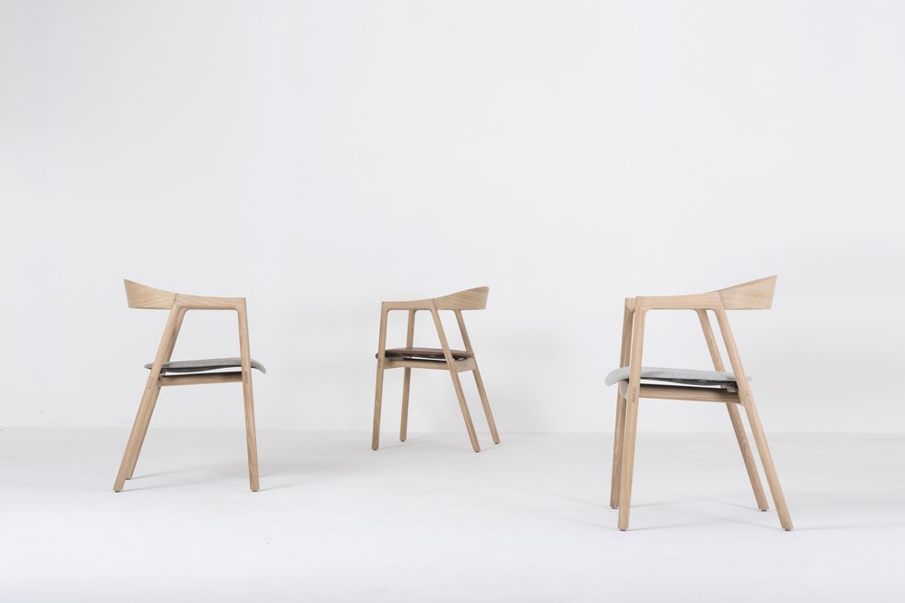 mq-st-muna-chair-oak-white-1015-2_gazzda_munachair