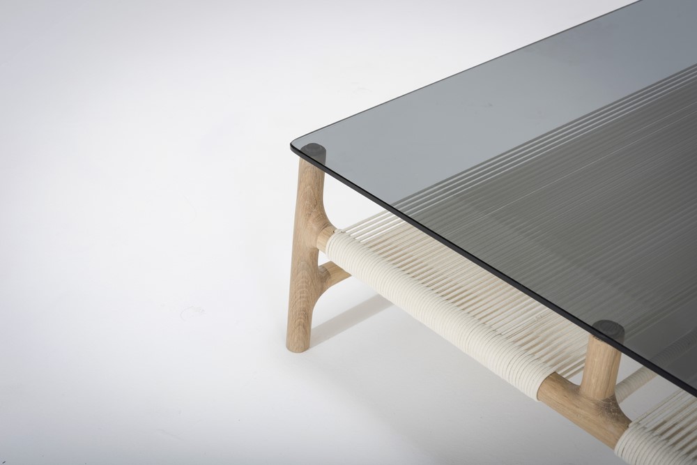 mq-st-fawn-coffee-table-90x90x30-oak-white-1015-tempered-glass-grey-13_gazzda_fawncoffee