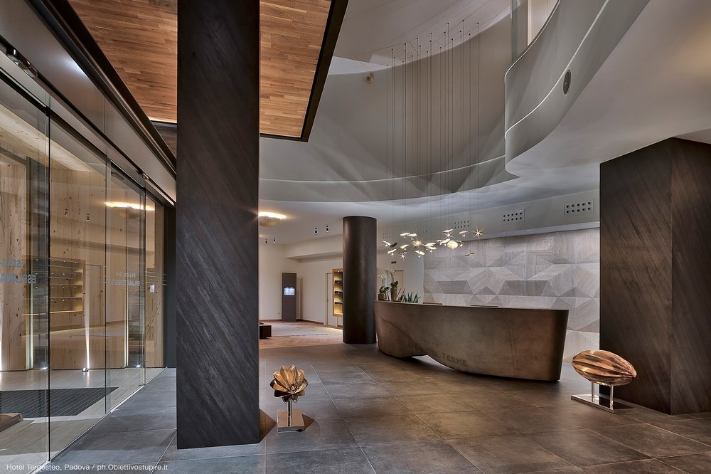 img-tergesteo-chandelier-gold-moon img-tergesteo-chandelier-gold-moon