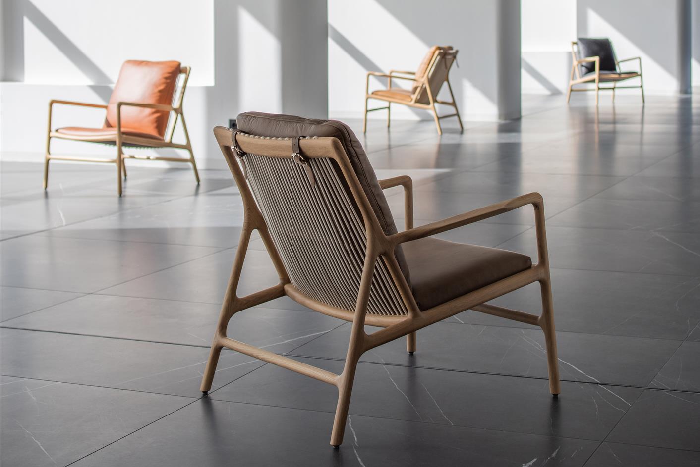 am-dedo-easy-chair-oak-white-1015-dakar-leather-stone-1436-1-gazzda-1412x943-small am-dedo-easy-chair-oak-white-1015-dakar-leather-stone-1436-1-gazzda-1412x943-small