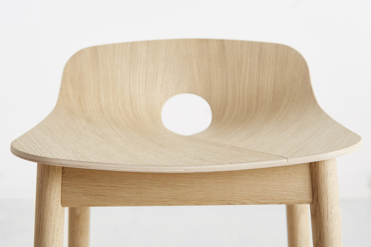 100910_mono_counter_chair_oak_5 100910_mono_counter_chair_oak_5