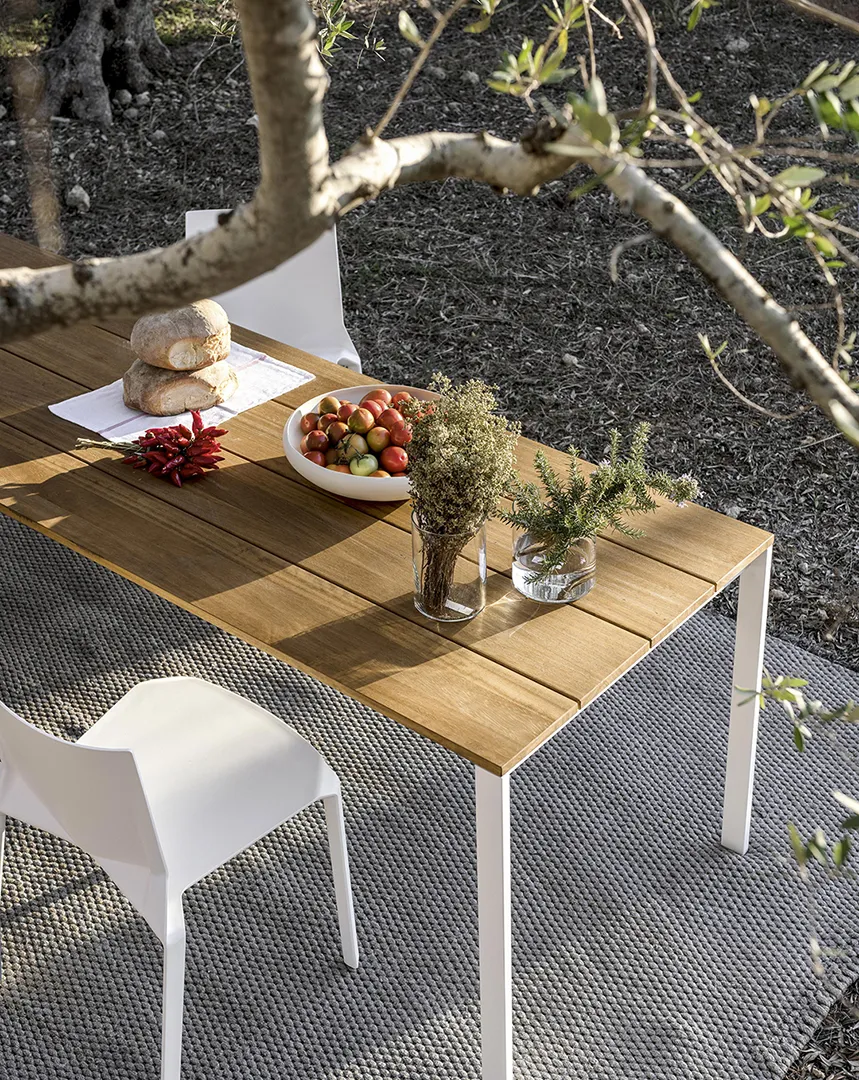 Kristalia Outdoor Tisch BE-EASY slatted Teak