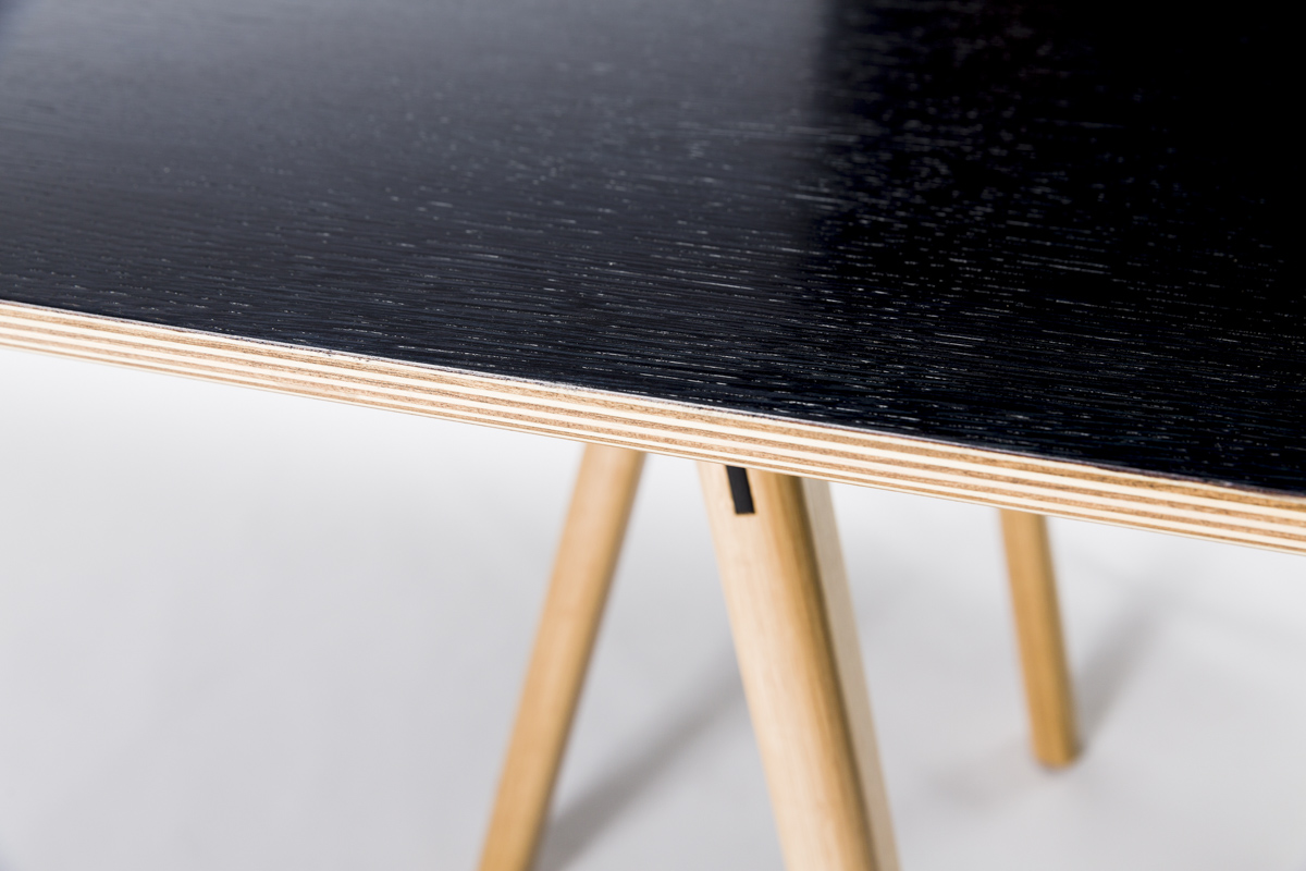 trestle_table_two-tone_2100x950x730-closeup1 trestle_table_two-tone_2100x950x730-closeup1