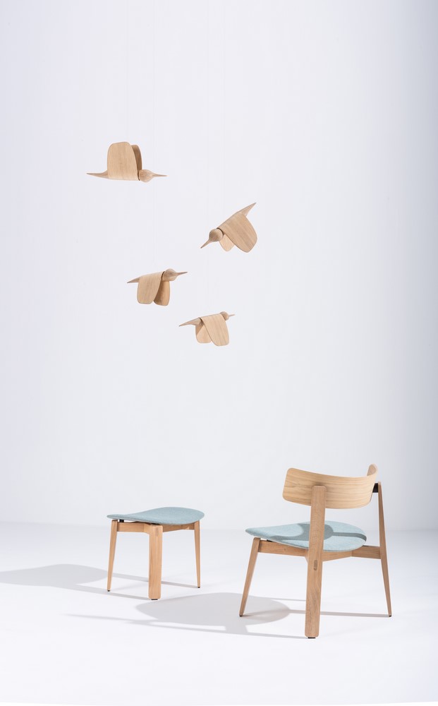 mq-st-nora-lounge-chair-60x73-56-oak-white-1015-newbury-mlf-10-nora-stool-tica-1_gazzda_noralounge