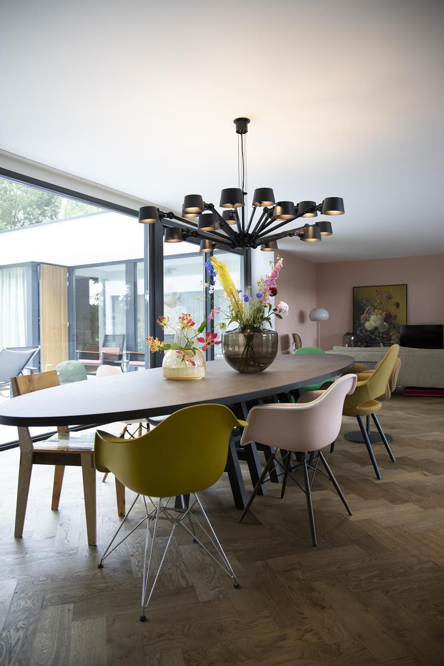 tonone-bolt-chandelier-18-arm-2240x3360-small-896x1344-small tonone-bolt-chandelier-18-arm-2240x3360-small-896x1344-small
