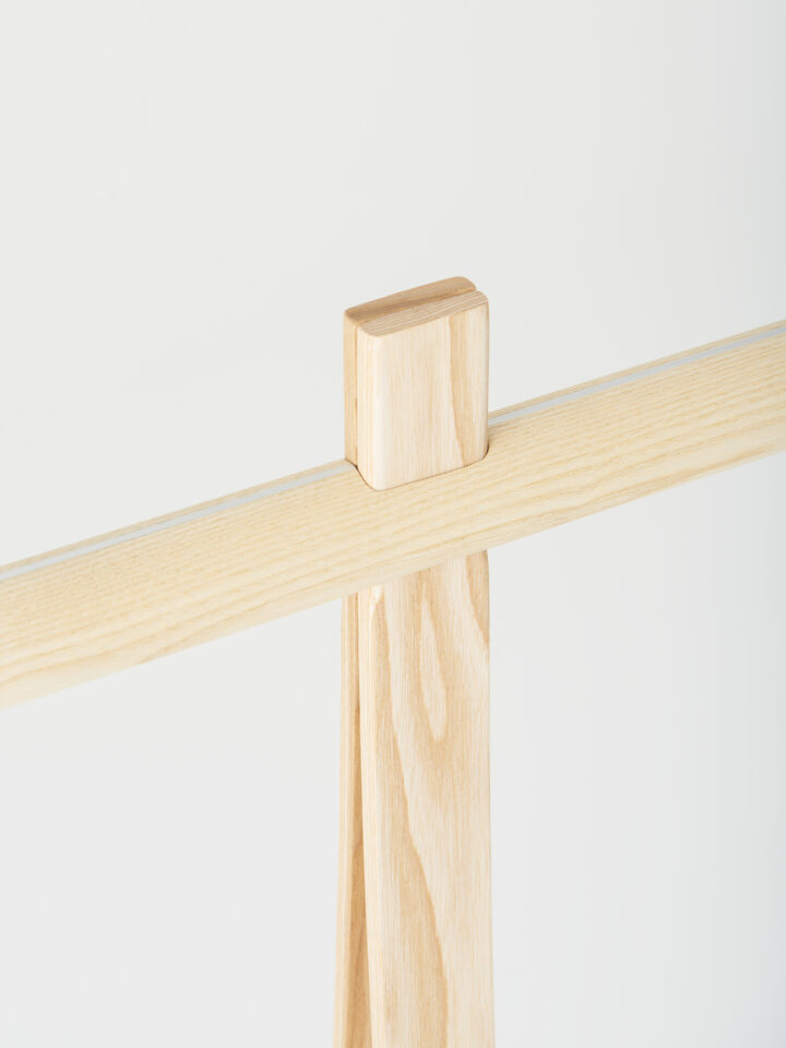 made-by-hand_coat-stand_100cm_ash_detail_legs-gathering-720x960 made-by-hand_coat-stand_100cm_ash_detail_legs-gathering-720x960