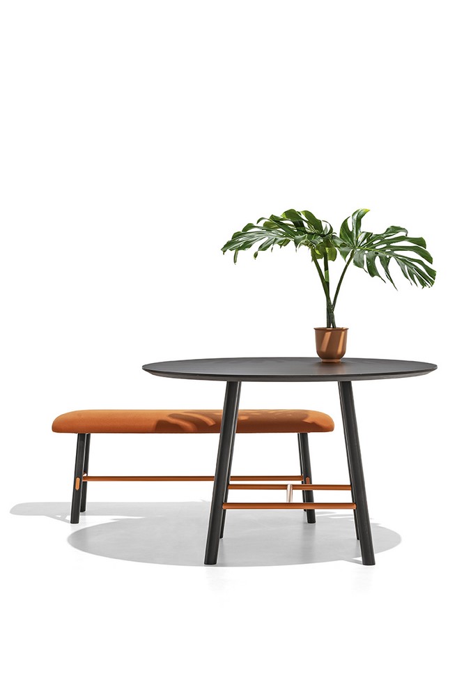 cb4805-fd_p132-p7l_cb5210_p132-p7l_sku_connubia_yotable