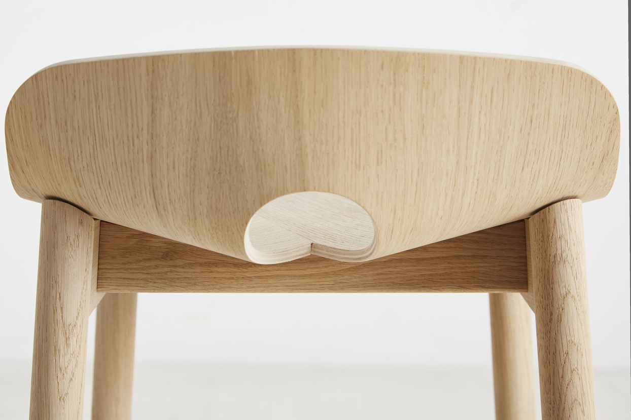 100910_mono_counter_chair_oak_6 100910_mono_counter_chair_oak_6