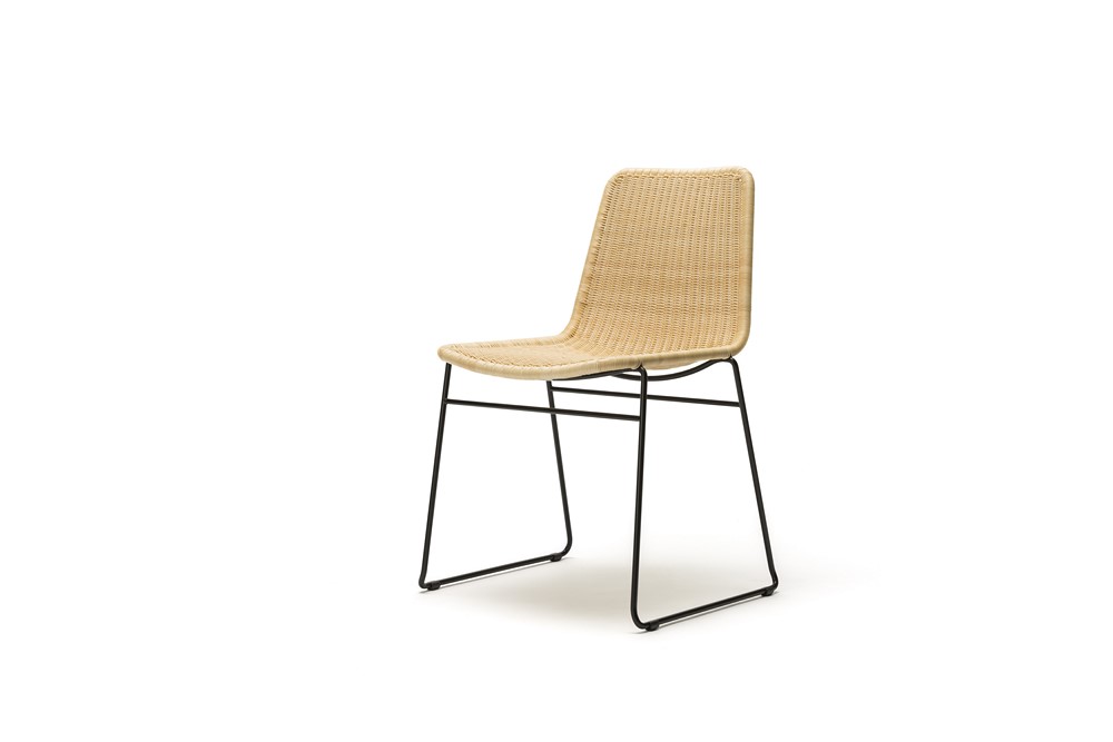 c607-chair-natural-black-frame-sideangle_feelgooddesign_607 c607-chair-natural-black-frame-sideangle_feelgooddesign_607