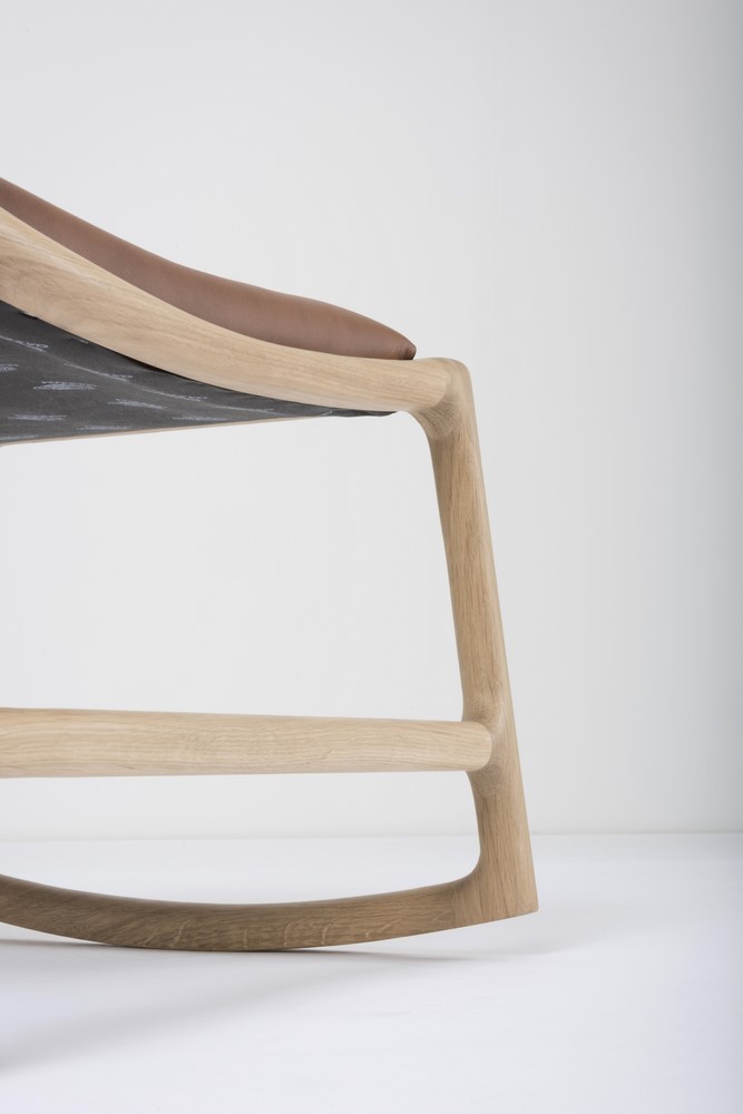 mq-st-dedo-footstool-oak-white-1015-dakar-leather-whisky-2732-13_gazzda_dedofootstool mq-st-dedo-footstool-oak-white-1015-dakar-leather-whisky-2732-13_gazzda_dedofootstool