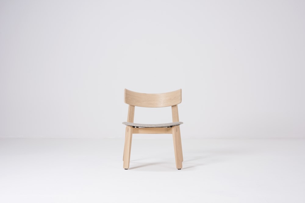 mq-st-nora-lounge-chair-60x73-56-oak-white-1015-archway-mlf-21-1_gazzda_noralounge