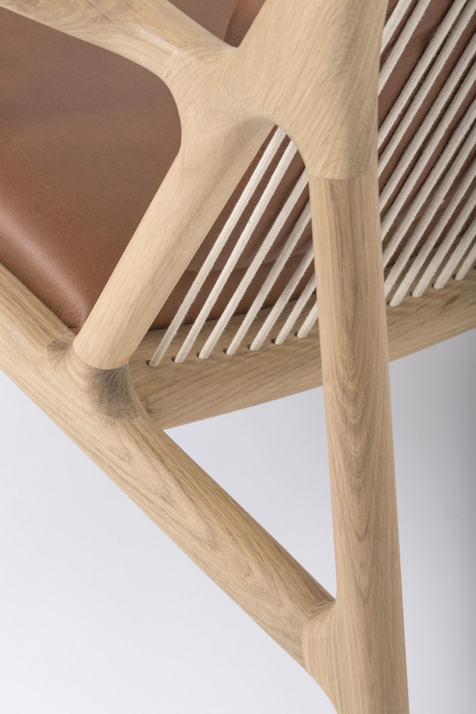 mq-st-dedo-lounge-chair-oak-white-1015-dakar-leather-whisky-2732-10_gazzda_dedoloungesessel mq-st-dedo-lounge-chair-oak-white-1015-dakar-leather-whisky-2732-10_gazzda_dedoloungesessel