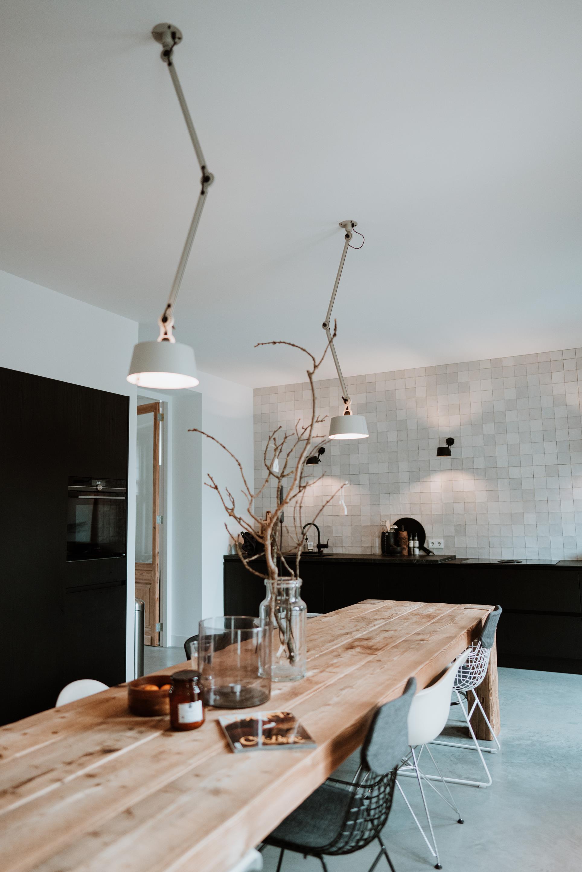 tonone-bolt-ceiling-2arm-1928x2890-small tonone-bolt-ceiling-2arm-1928x2890-small