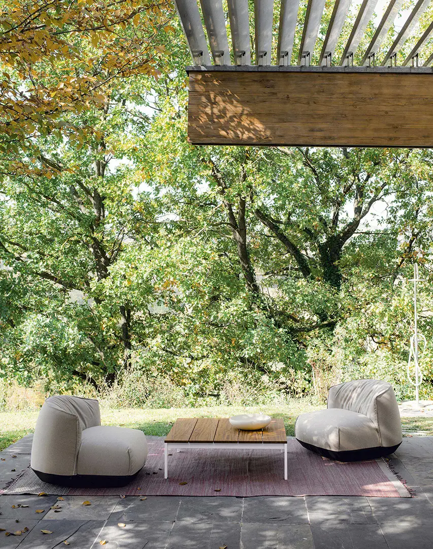 Kristalia Outdoor Beistelltisch BE-EASY slatted Teak Kristalia Outdoor Beistelltisch BE-EASY slatted Teak