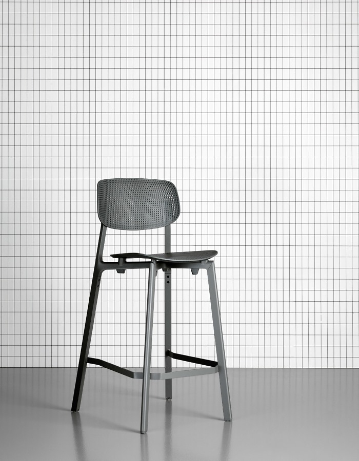 12_colander_stool-700x900