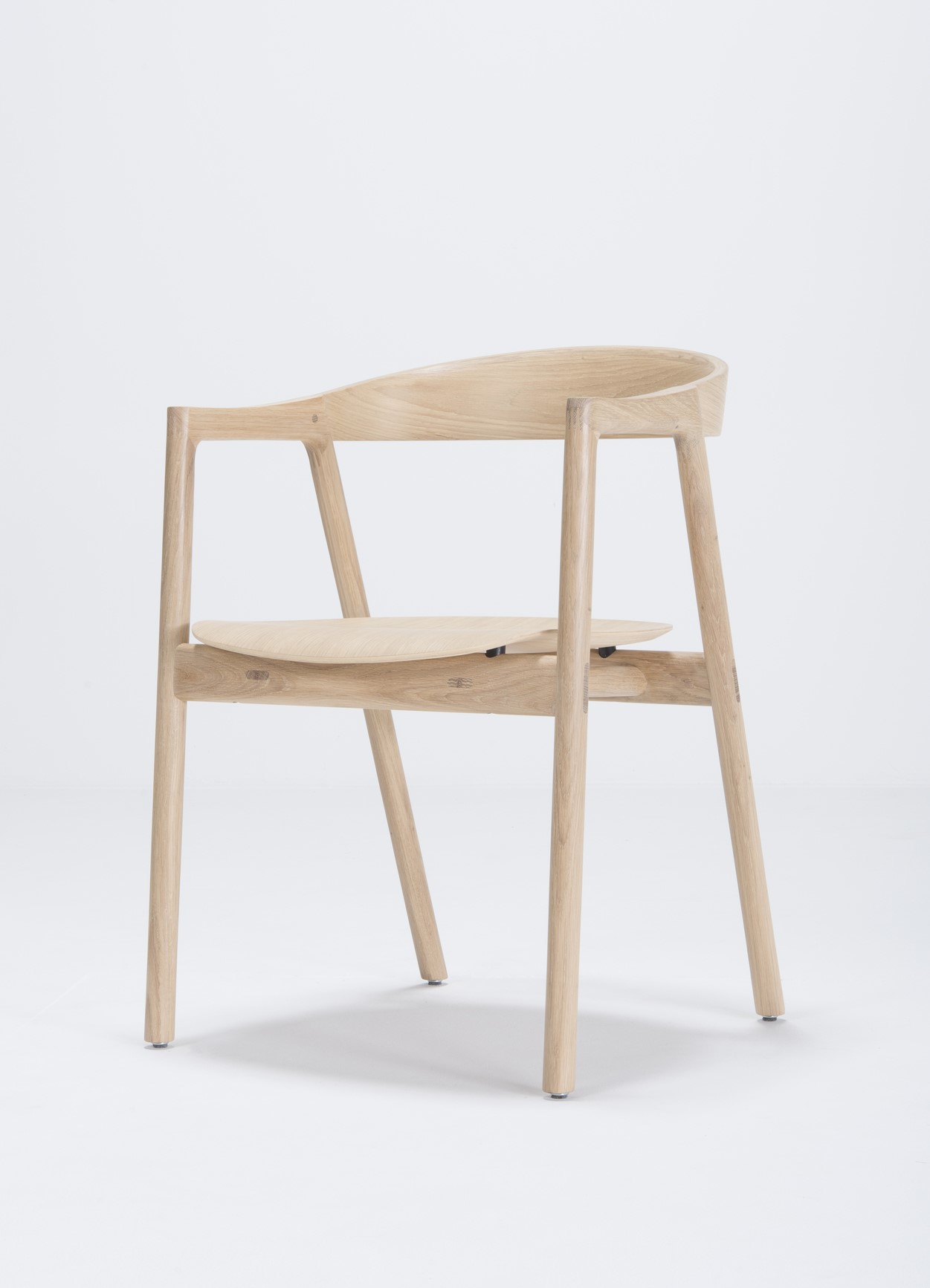 mq-st-muna-chair-54x53x75-oak-white-1015-venner-6