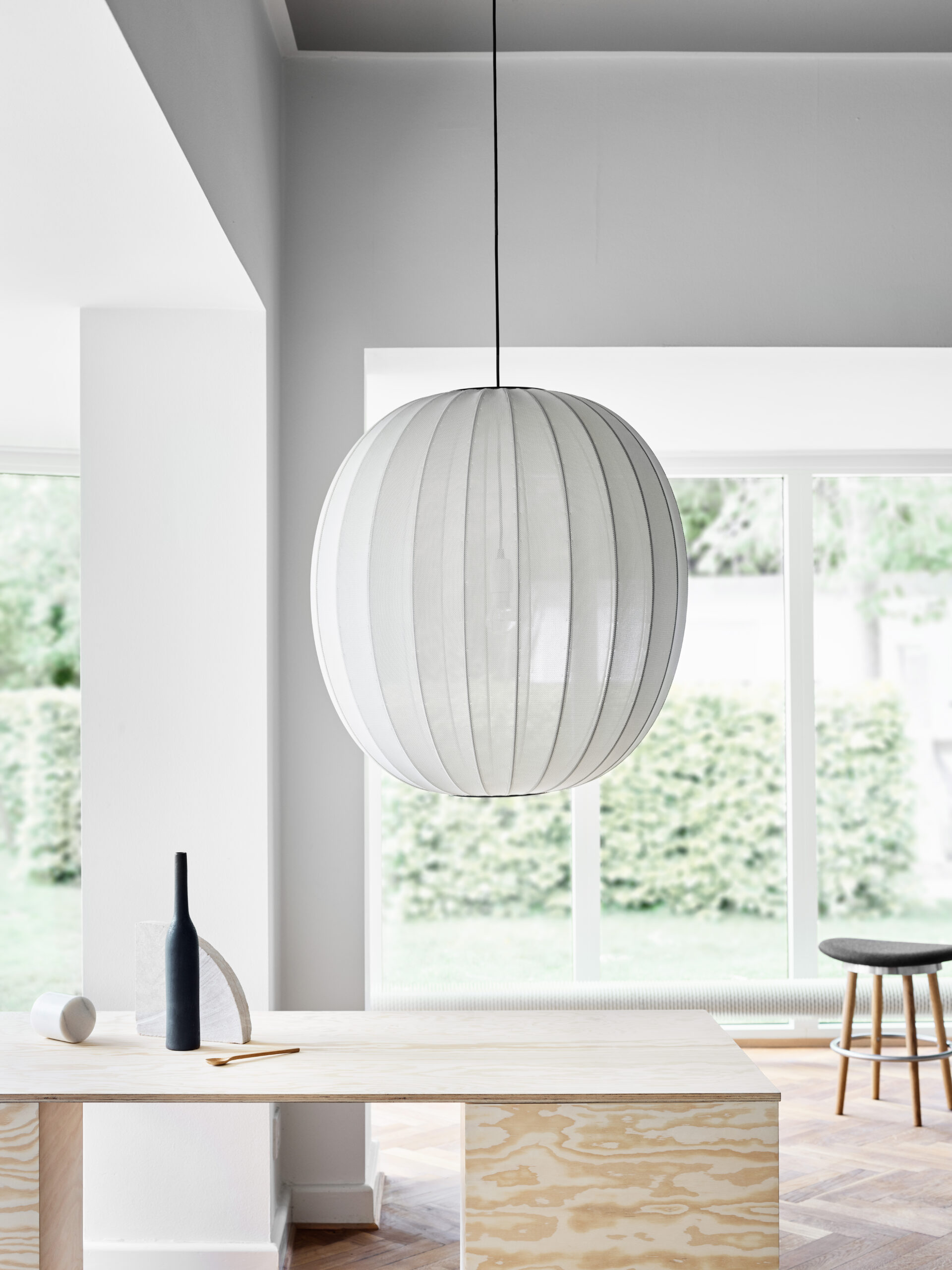 made-by-hand_knit-wit_pendant_o75cm_pearl-white-scaled made-by-hand_knit-wit_pendant_o75cm_pearl-white-scaled