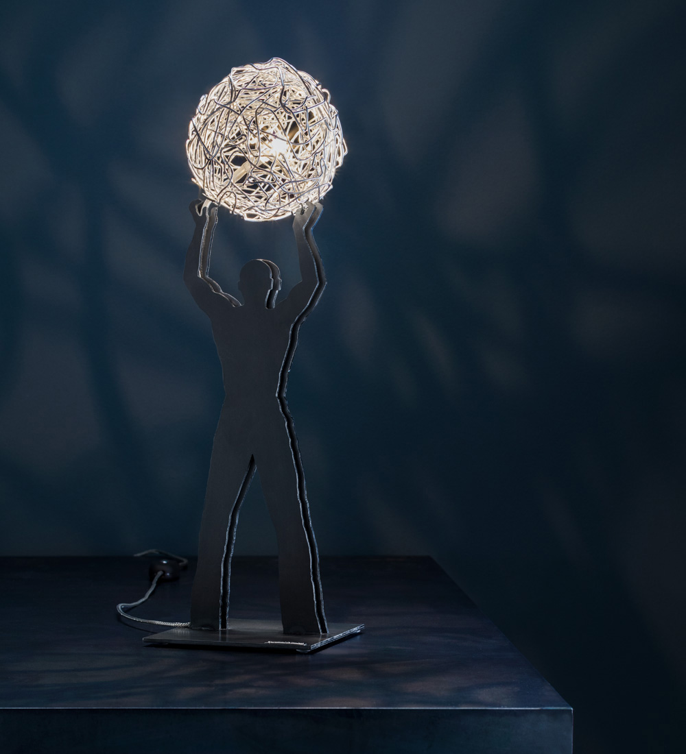 img-uomo-della-luce-s-on img-uomo-della-luce-s-on