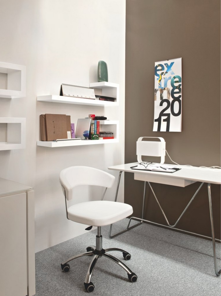cs4034_cs624-gu_cs6004-7r_calligaris_brostuhl_ungewohnt