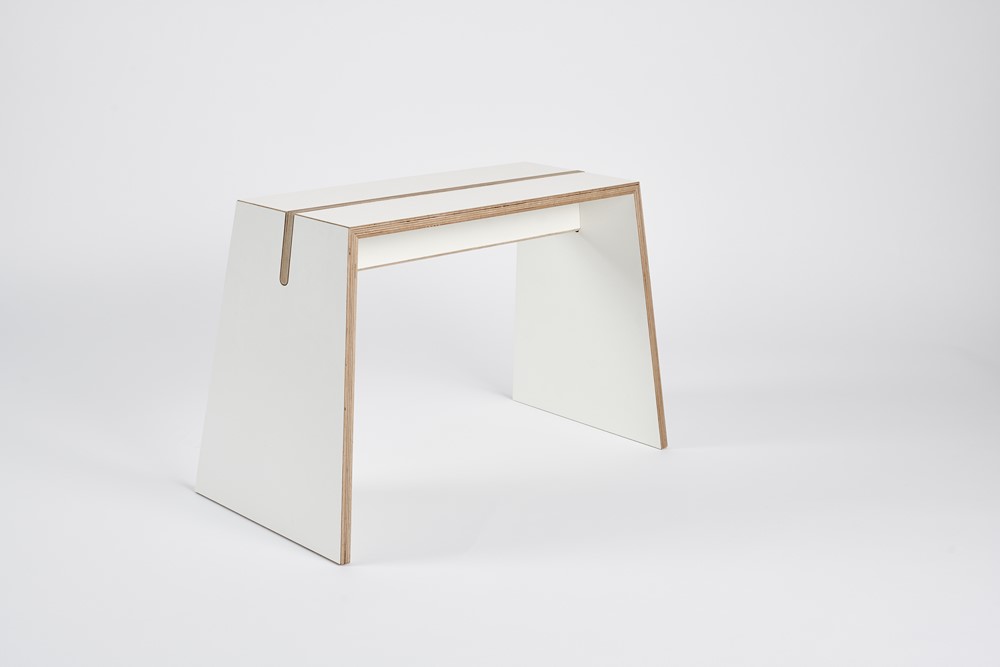 201125_tojonov8981_tojo_stubehocker 201125_tojonov8981_tojo_stubehocker